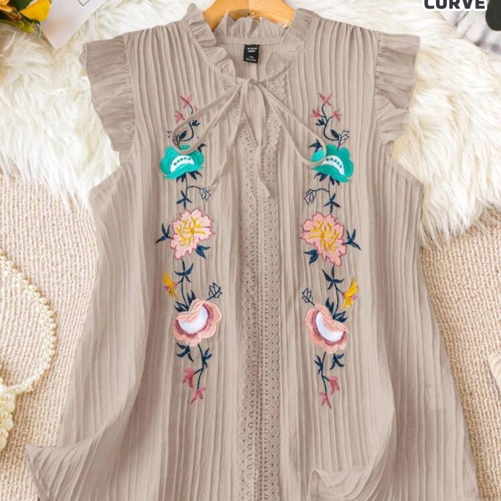 SHEIN Beige Floral Embroidered Blouse